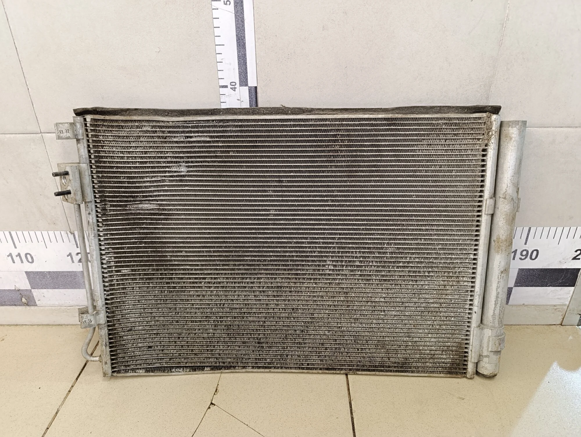 Радиатор кондиционера (конденсер) Solaris 2010-2017