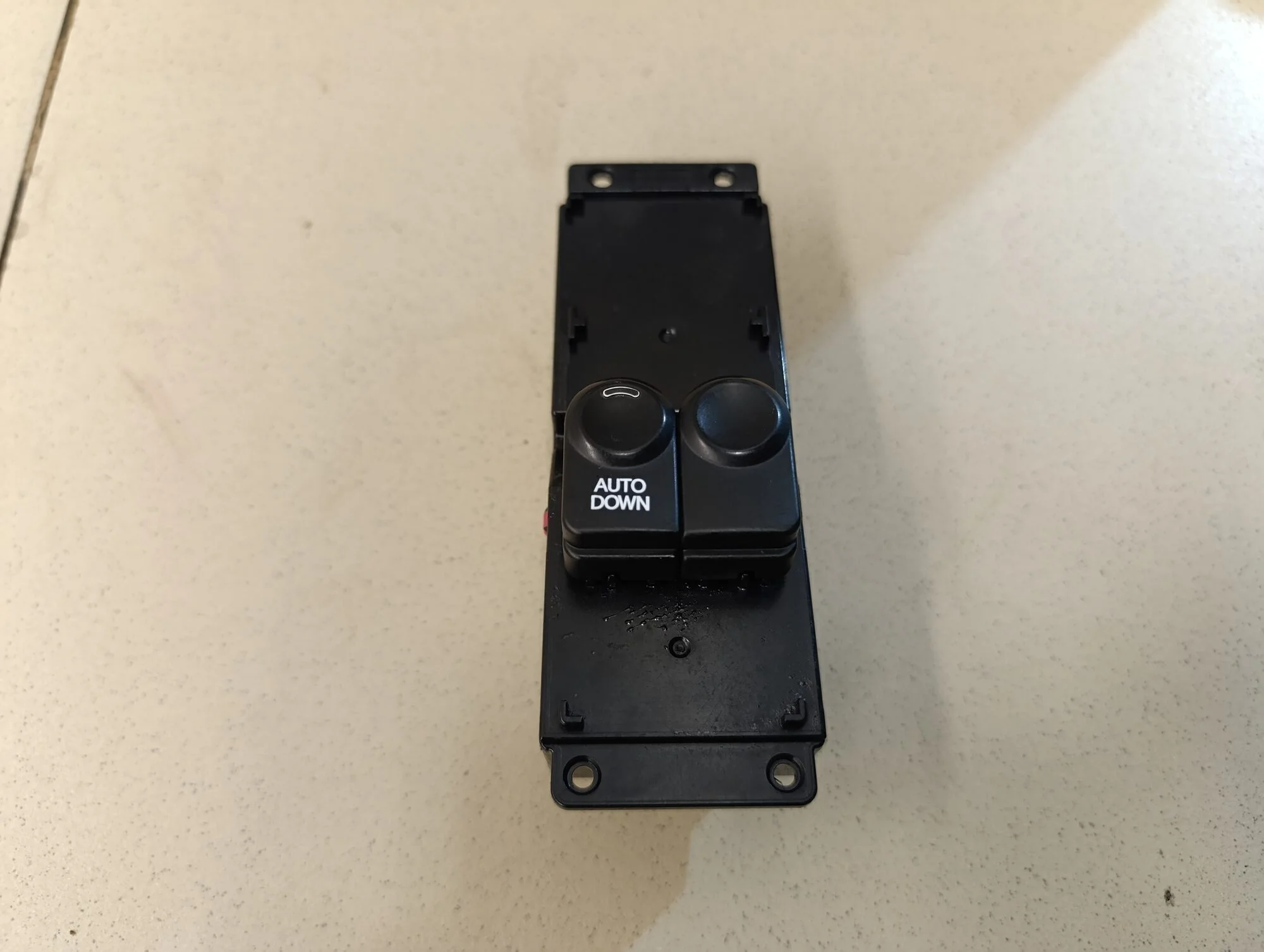 Блок управления стеклоподъемниками Solaris 2010-2017