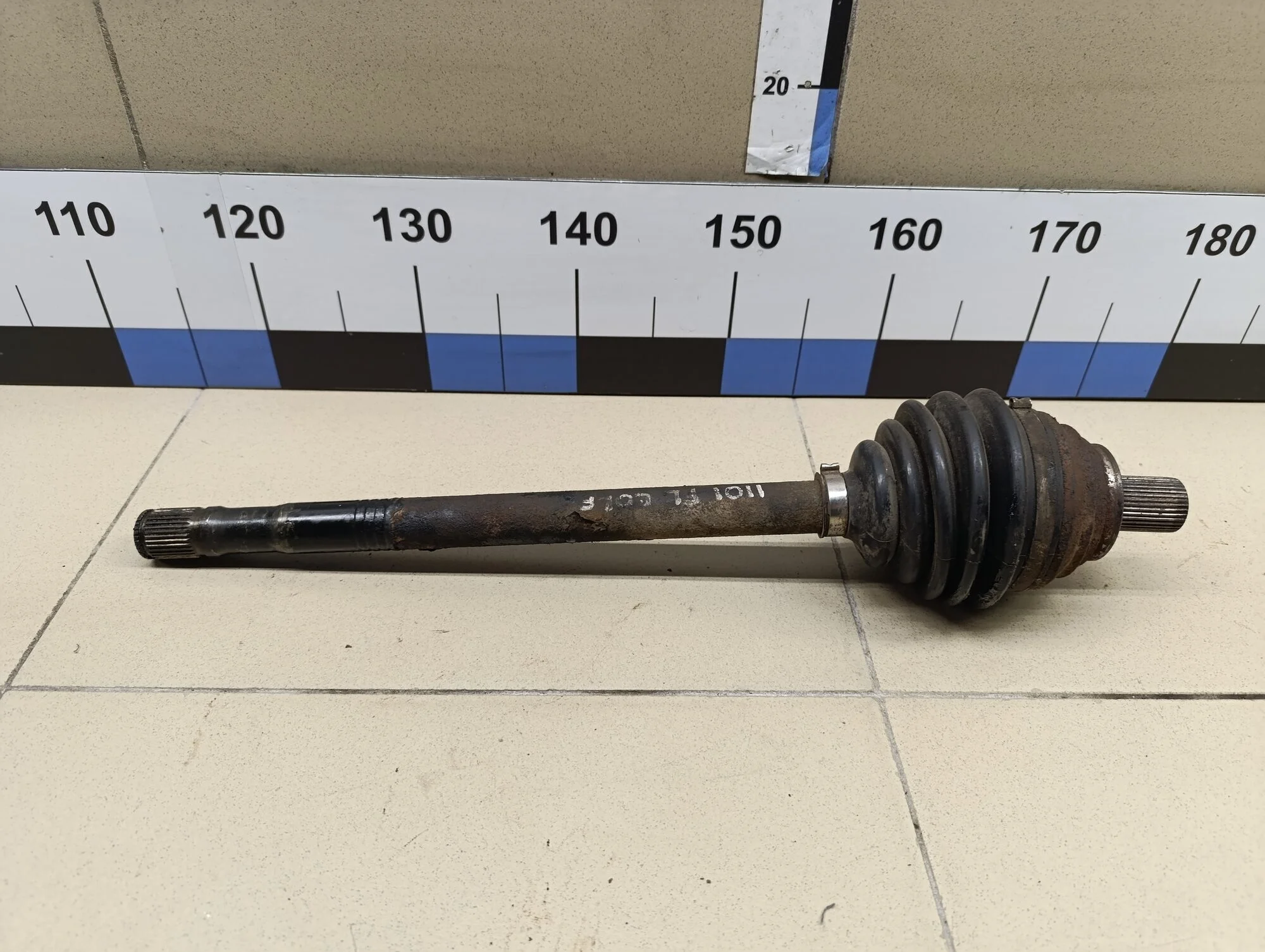 Полуось передняя правая Yeti 2009>