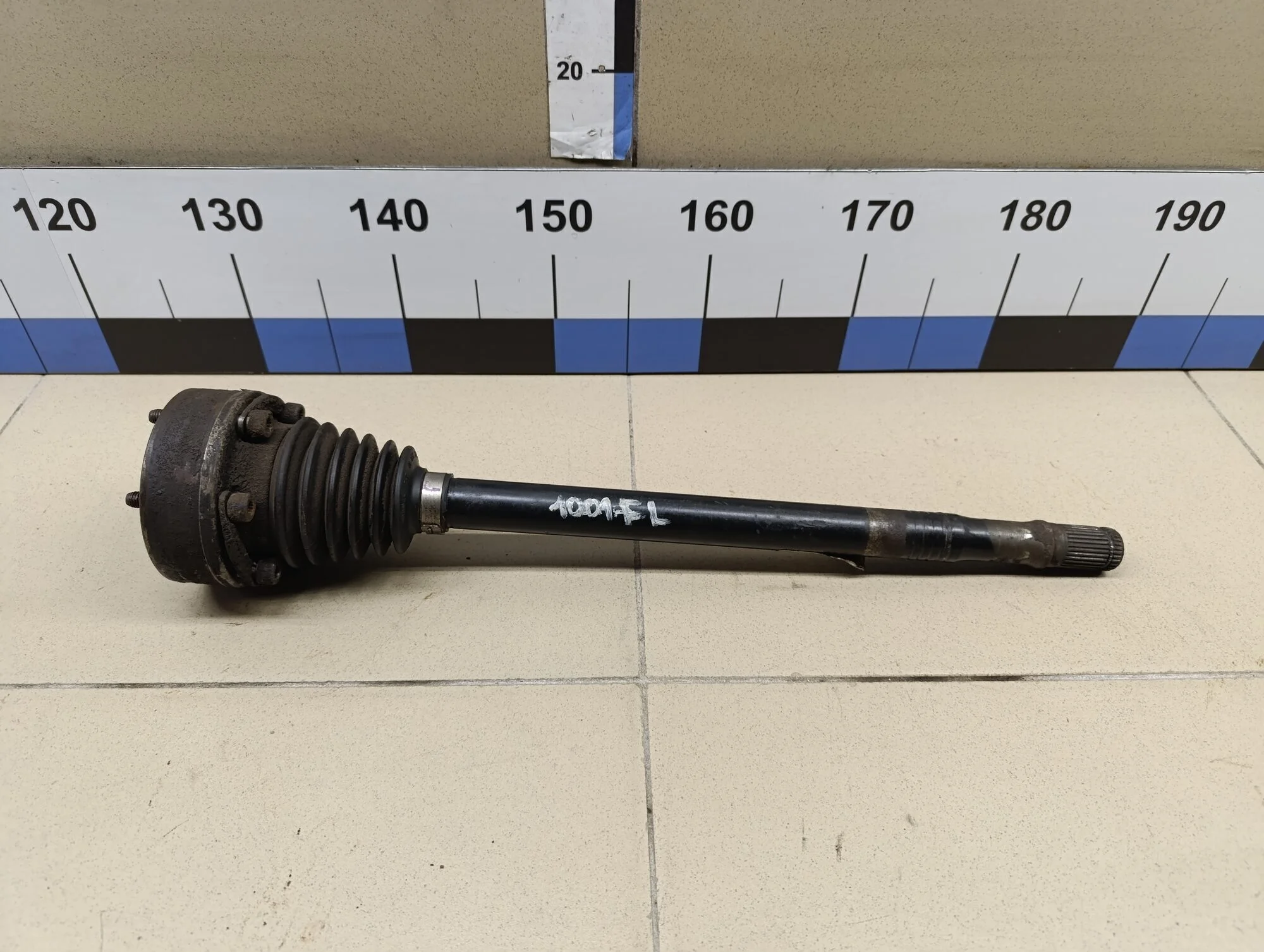 Полуось передняя левая Yeti 2009>