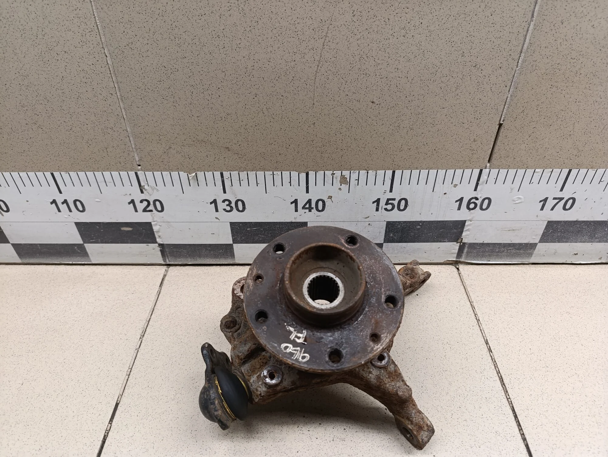 Кулак поворотный передний левый Duster 2012>