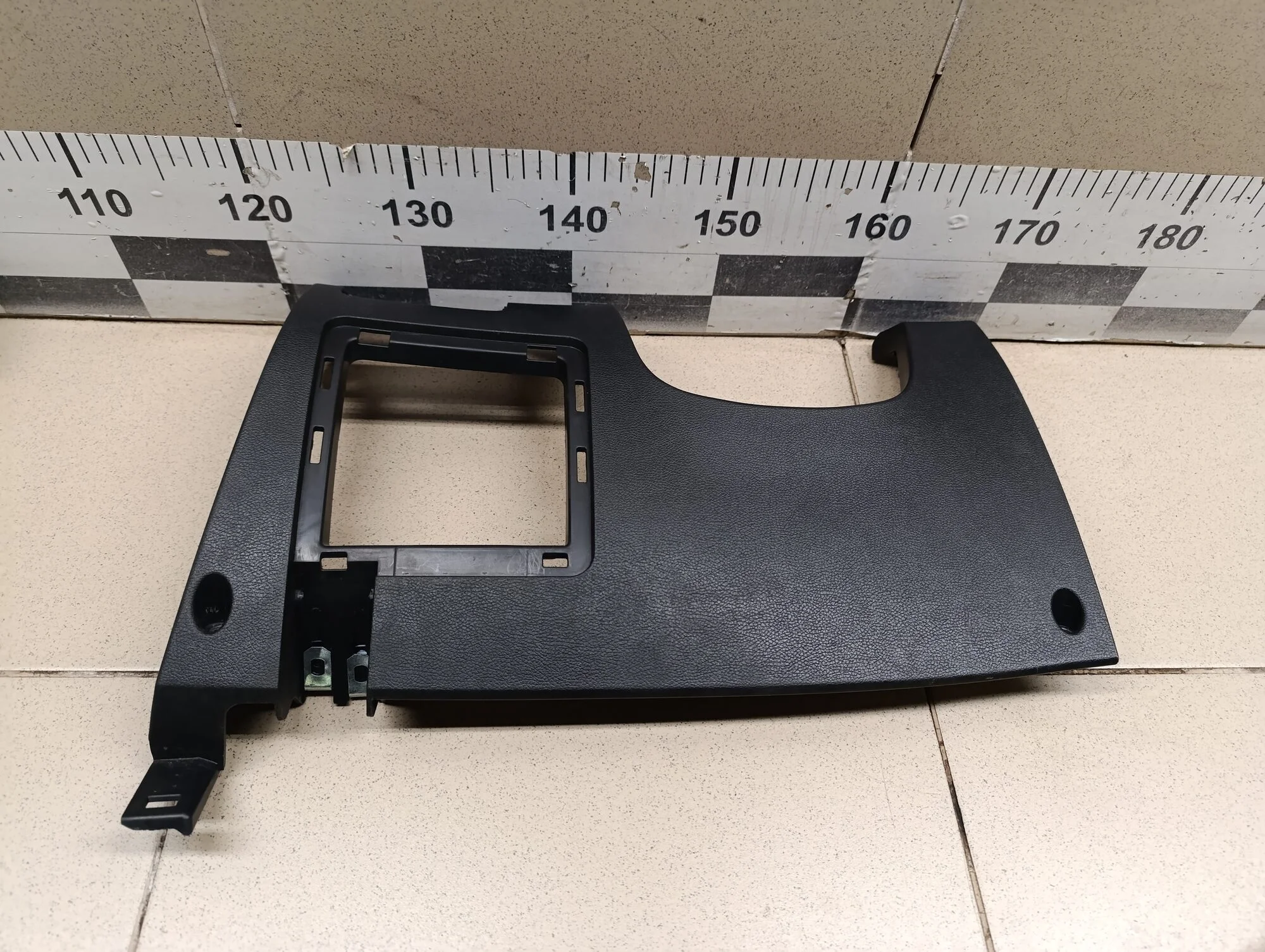 Накладка декоративная Solaris 2010-2017