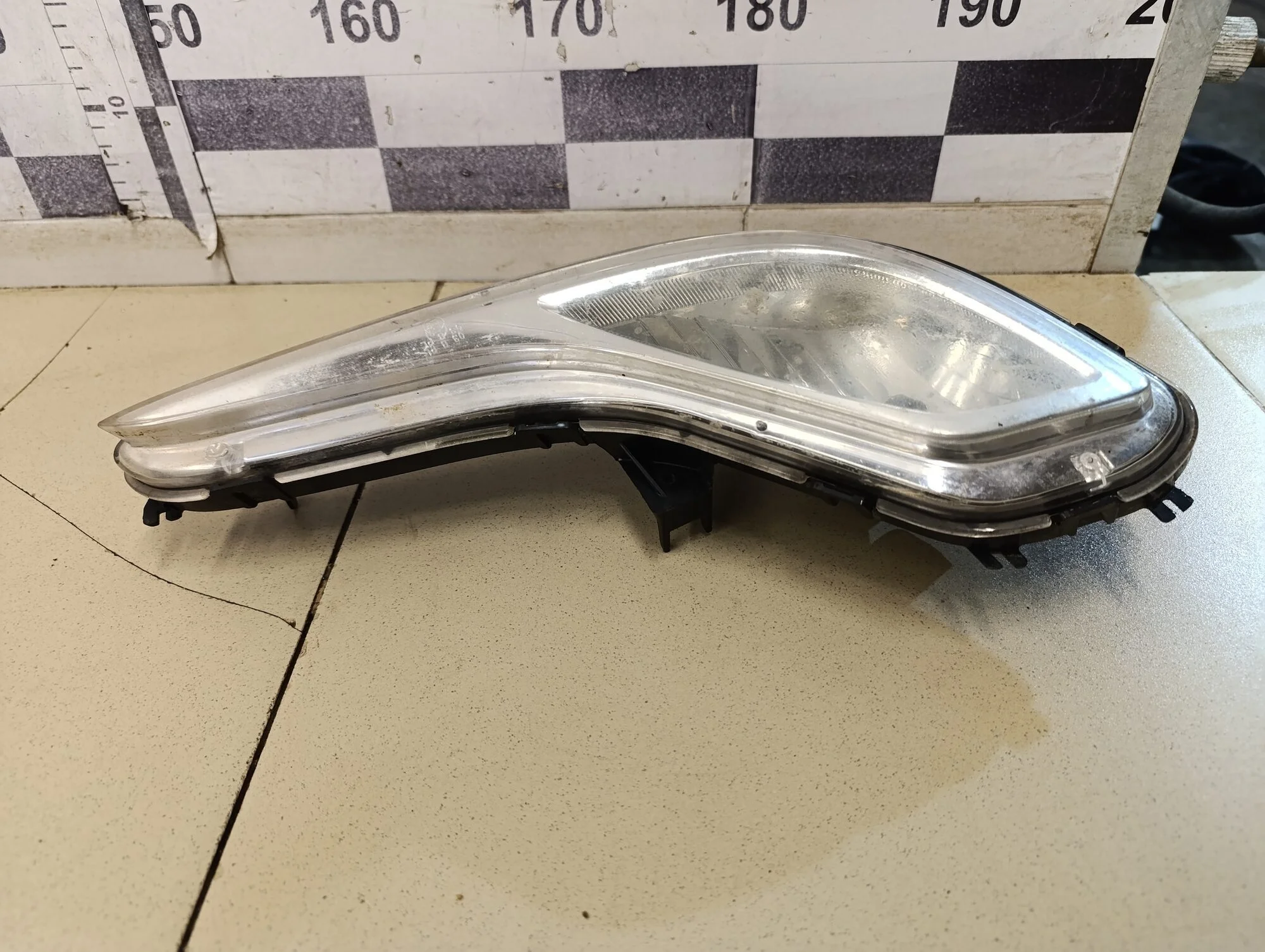 Фара противотуманная левая Solaris 2010-2017