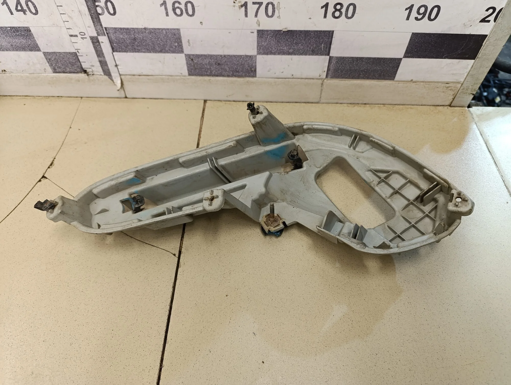 Кронштейн фары противотуманной правой Solaris 2010-2017