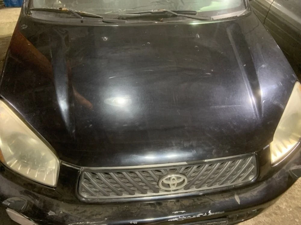 Капот Toyota Rav 4 . 2 поколения