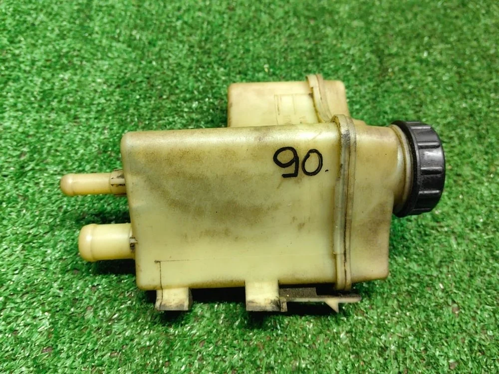 Бачок гидроусилителя Renault Kangoo