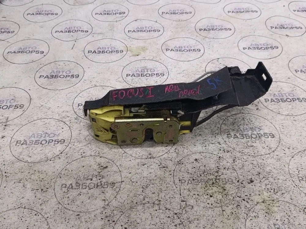 Замок двери передней левой Ford Focus I (1998—2004)
