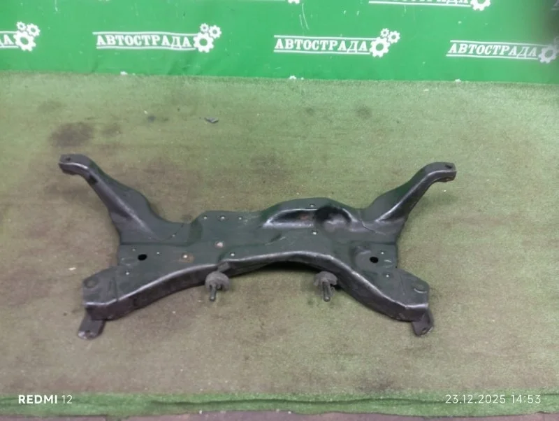 Подрамник Mitsubishi Lancer 9 2000-2010 MR510285, передний