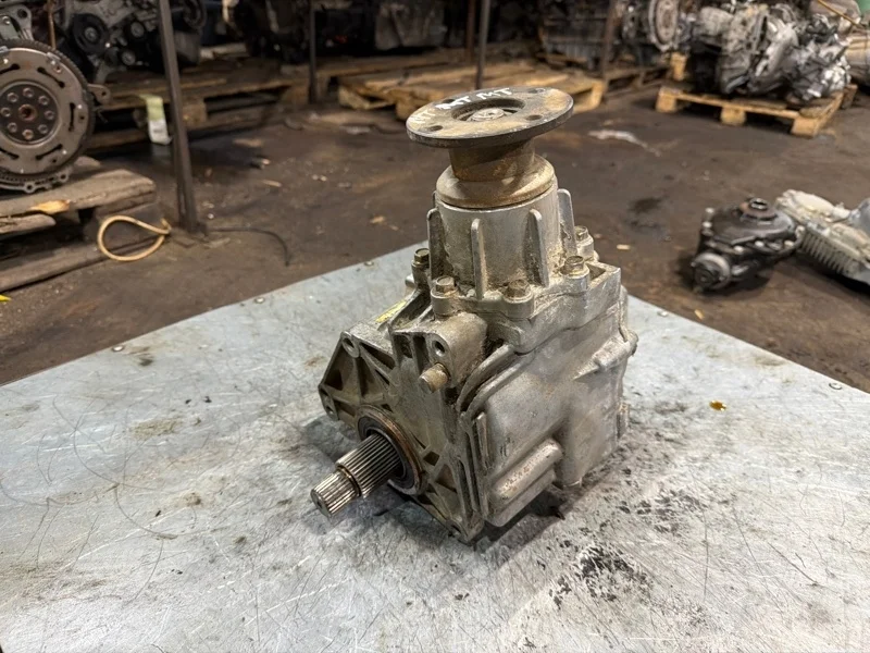 Раздатка редуктор Hyundai Santa Fe 2000-2006 4730039000