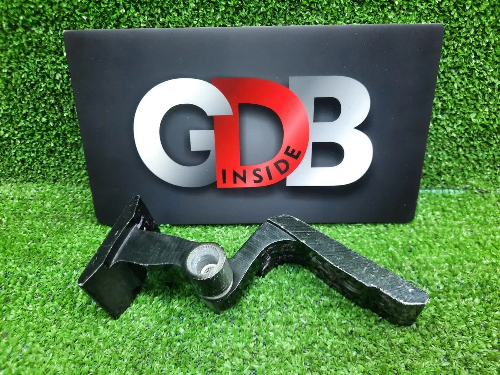 Петля двери BMW 1 series 17.04.2013 41527284544 F20 N13B16A, задняя правая