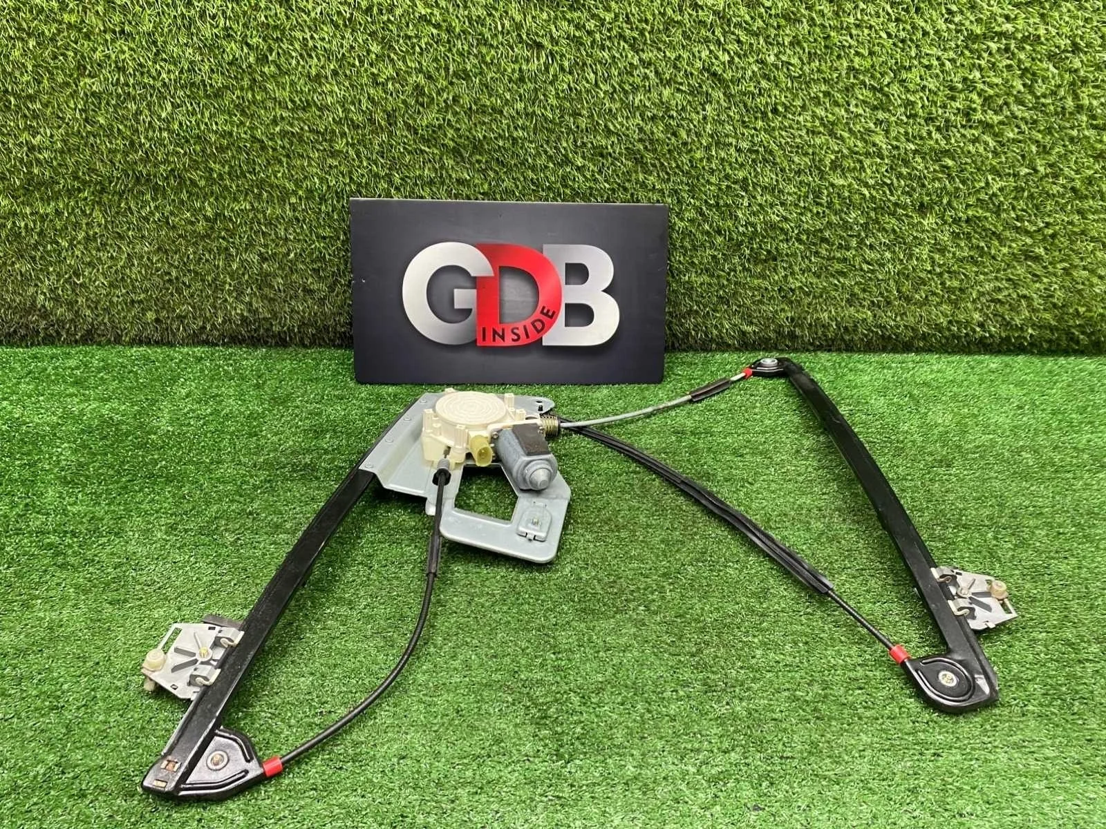 Стеклоподъемник BMW 5 series 05.11.1999 51338252393 E39 M52B28TU, передний левый