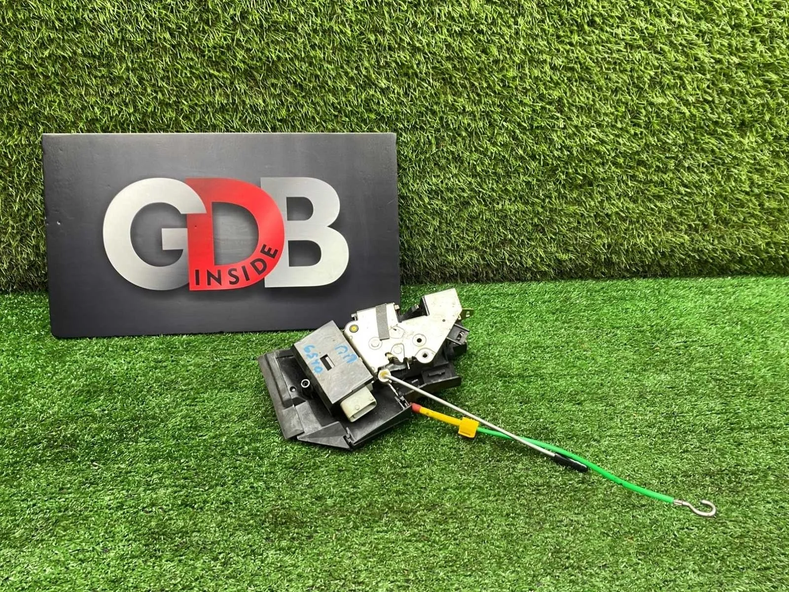 Замок двери BMW 5 series 05.11.1999 51218235098 E39 M52B28TU, передний правый