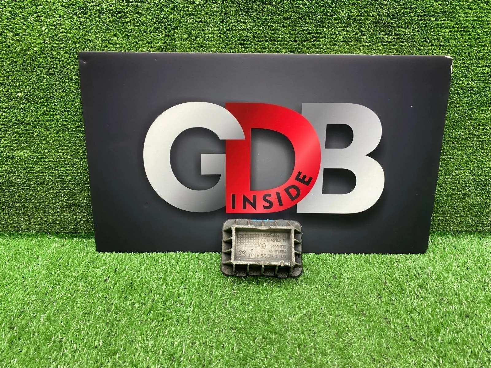 Поддомкратник BMW X1 07.12.2011 51717123311 E84 N20B20A