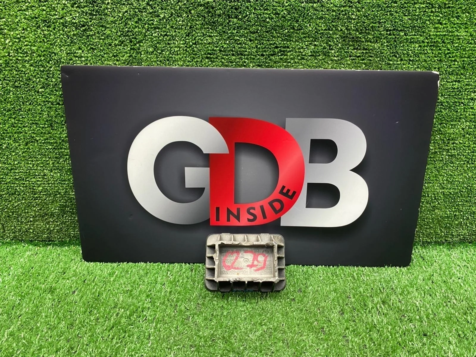 Поддомкратник BMW X1 07.12.2011 51717123311 E84 N20B20A