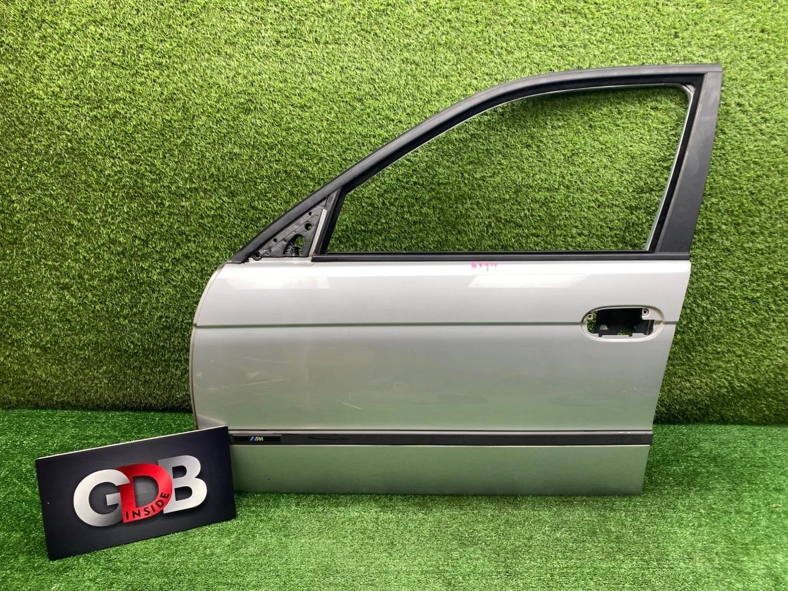 Дверь BMW 5 series 05.11.1999 41518216817 E39 M52B28TU, передняя левая