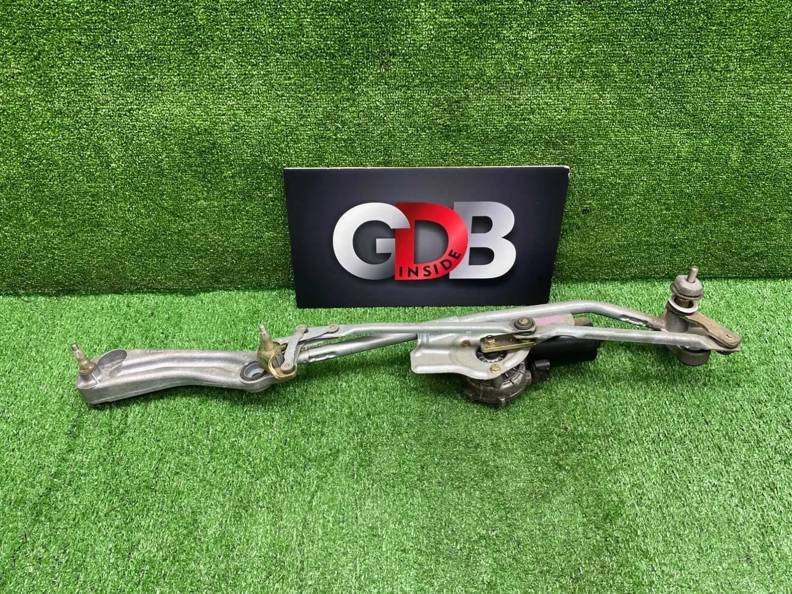 Трапеция стеклоочистителей BMW 5 series 05.11.1999 61618385218 E39 M52B28TU, передняя