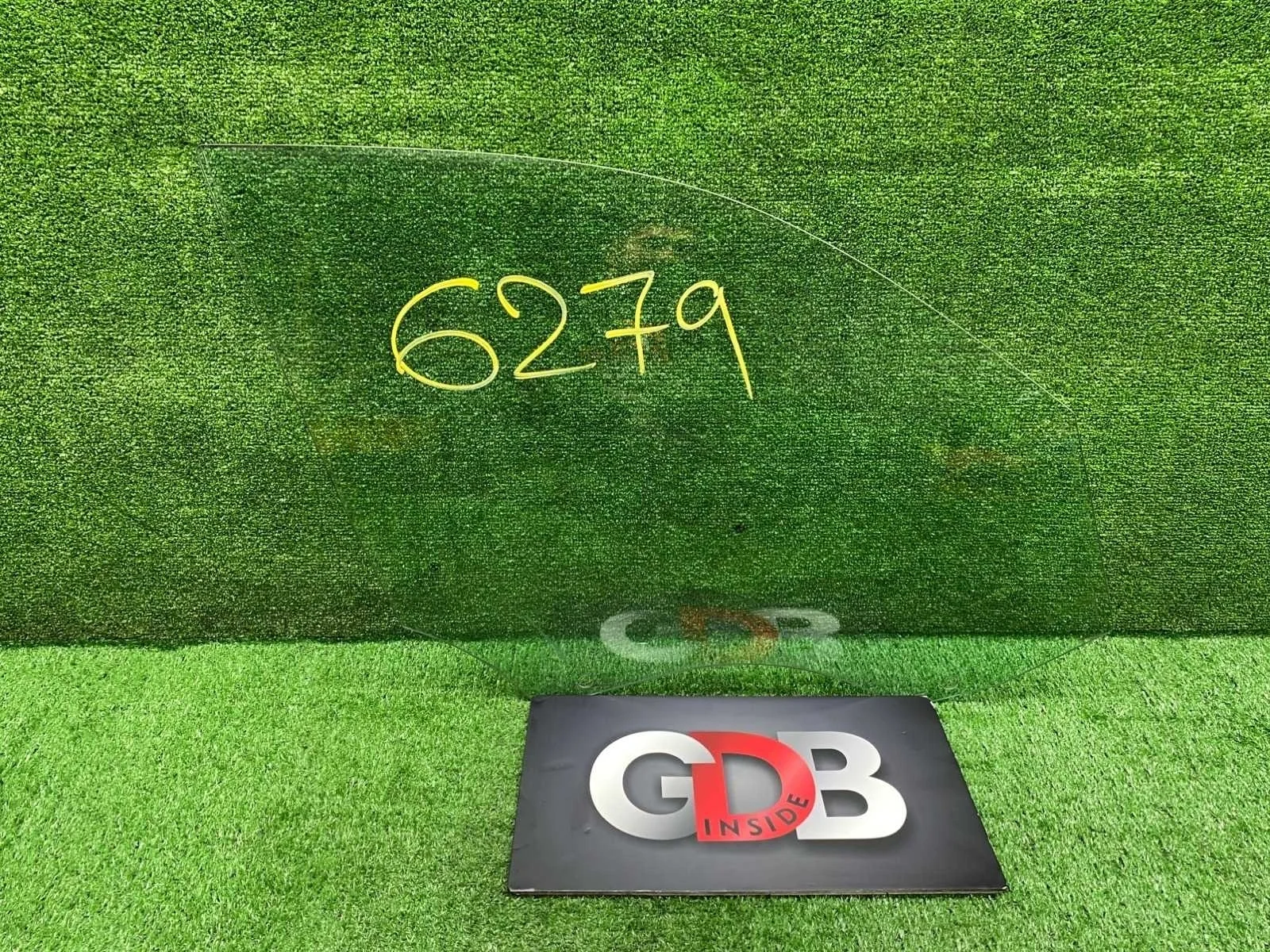 Стекло двери BMW X1 07.12.2011 51332990296 E84 N20B20A, переднее правое