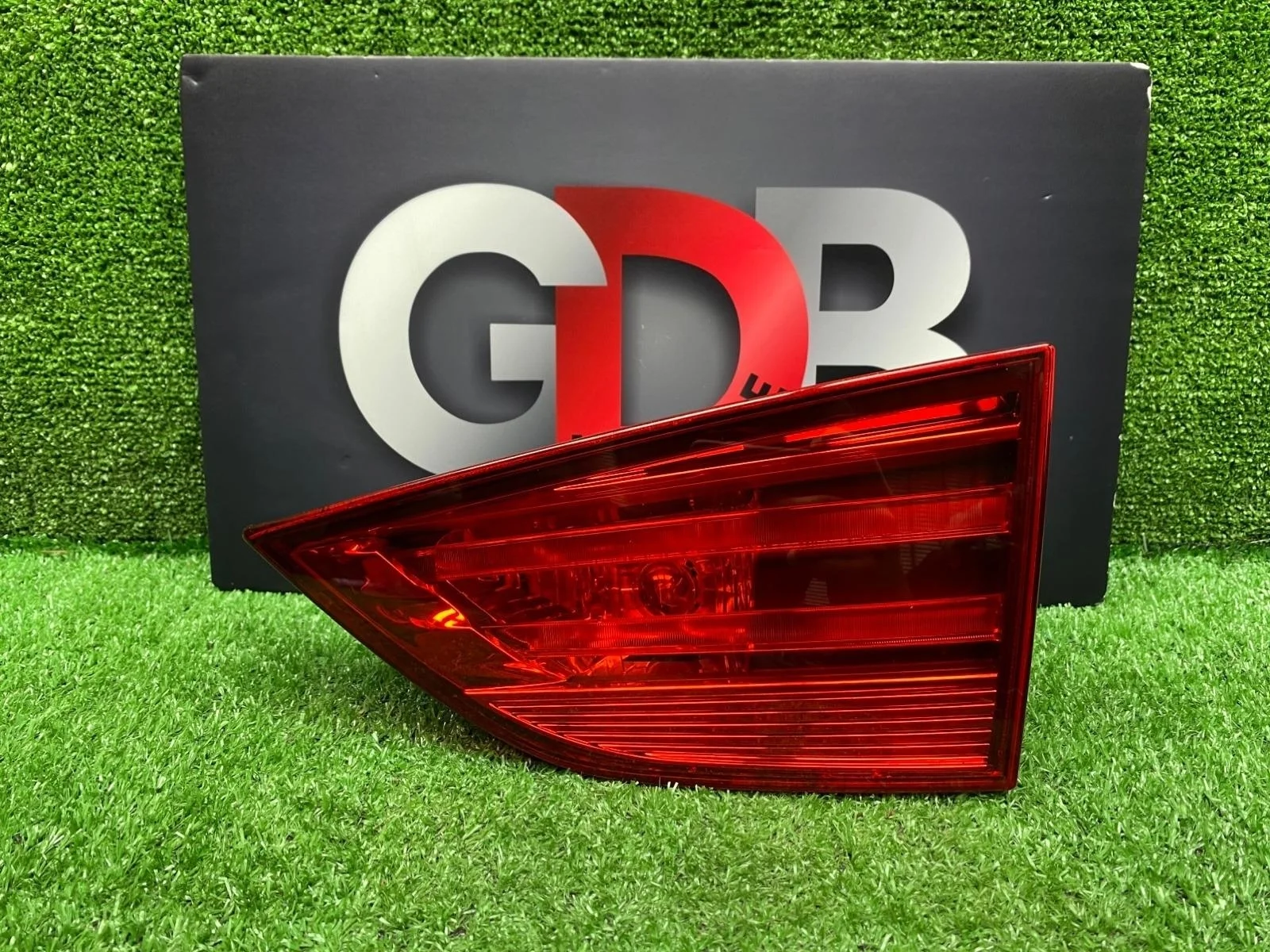 Фонарь внутренний BMW X1 07.12.2011 63212990114 E84 N20B20A, задний правый