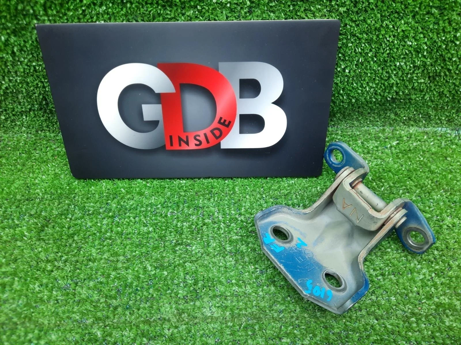 Петля двери Subaru Impreza WRX 29.10.2004 61220FA000 GDA EJ205, передняя