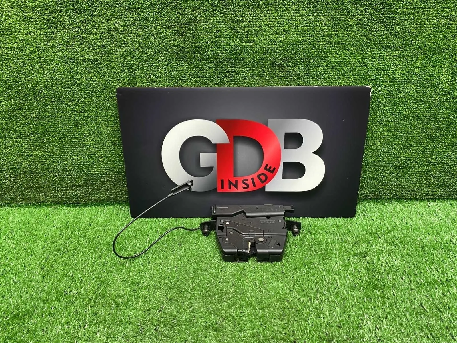 Замок двери багажника BMW X1 07.12.2011 51247200511 E84 N20B20A, задний