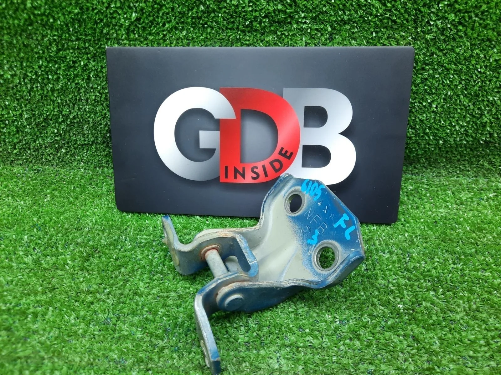 Петля двери Subaru Impreza WRX 29.10.2004 61220FA010 GDA EJ205, передняя