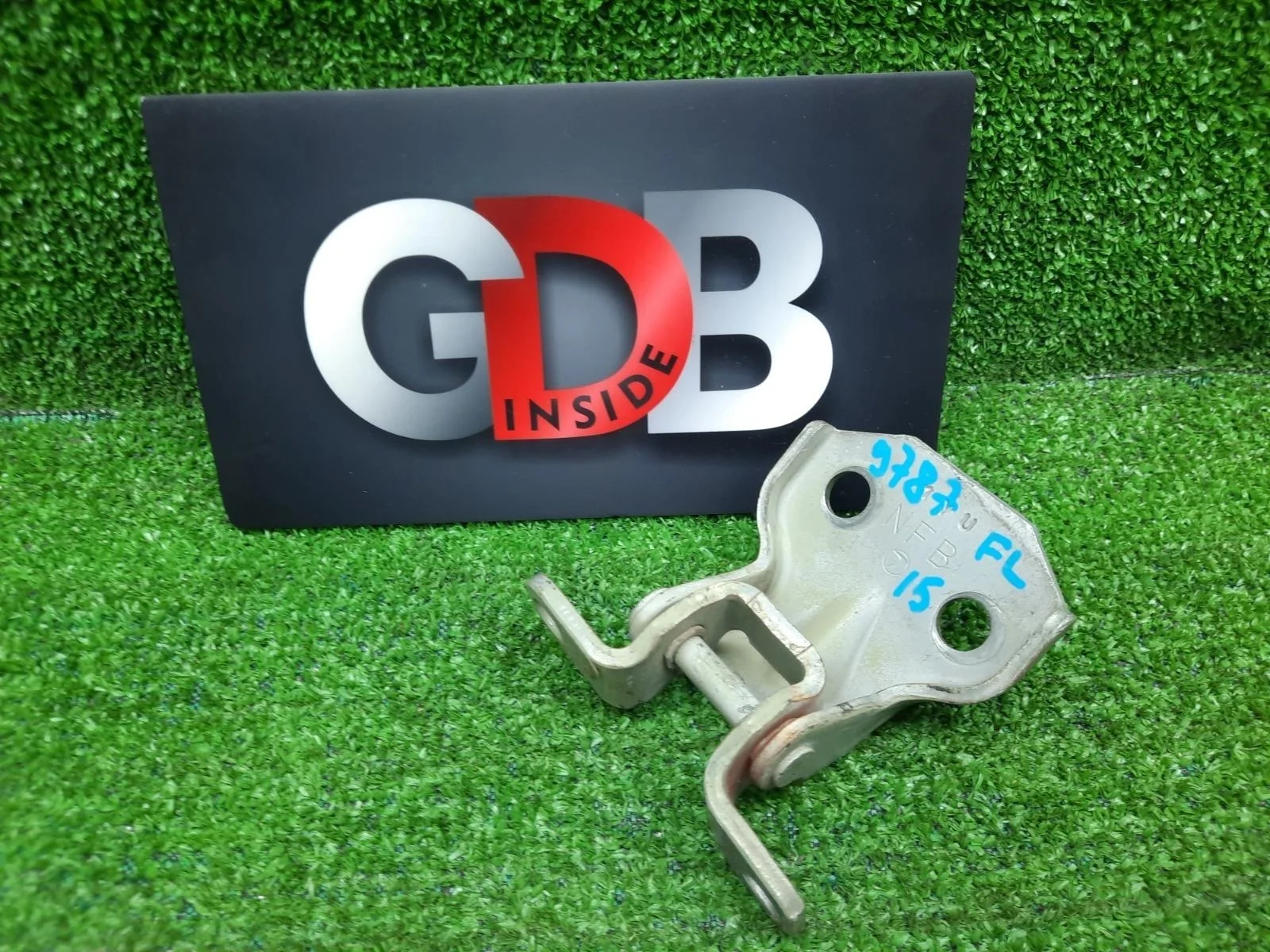 Петля двери Subaru Impreza WRX 06.12.2001 61220FA010 GDA EJ205, передняя