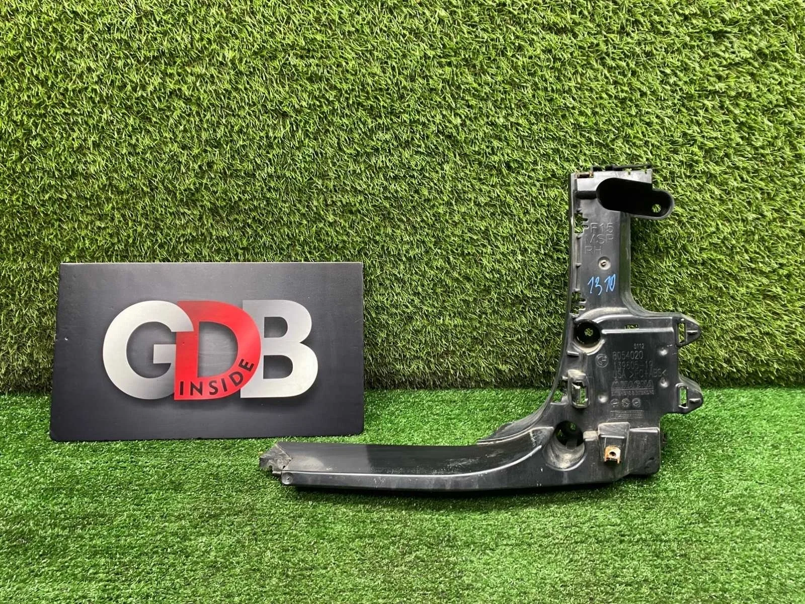 Крепление бампера BMW X5 22.10.2013 51128054020 F15 N57D30A, заднее правое