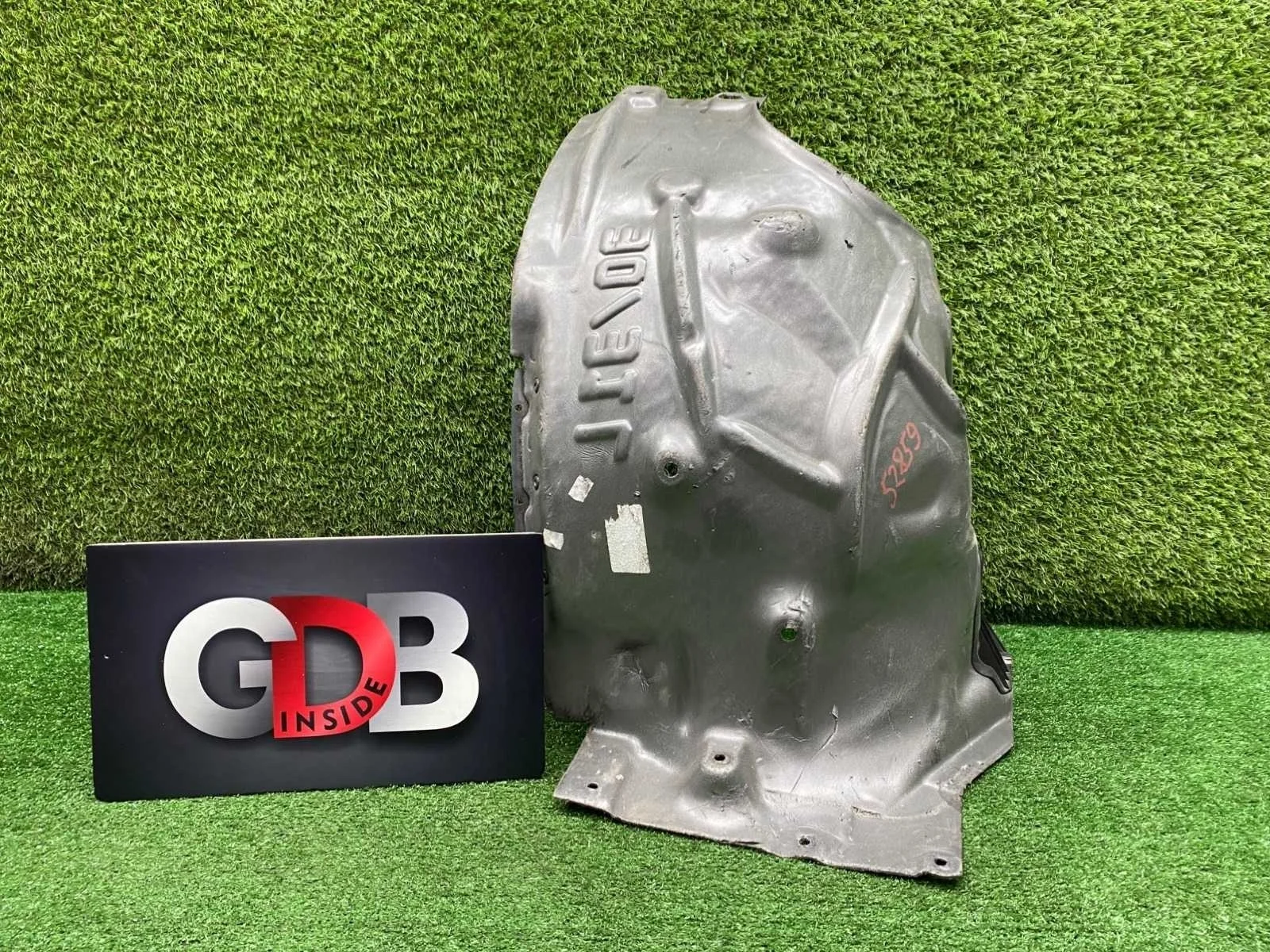 Подкрылок BMW 3 series 30.10.2015 51717260699 F30 N47D20C, передний левый