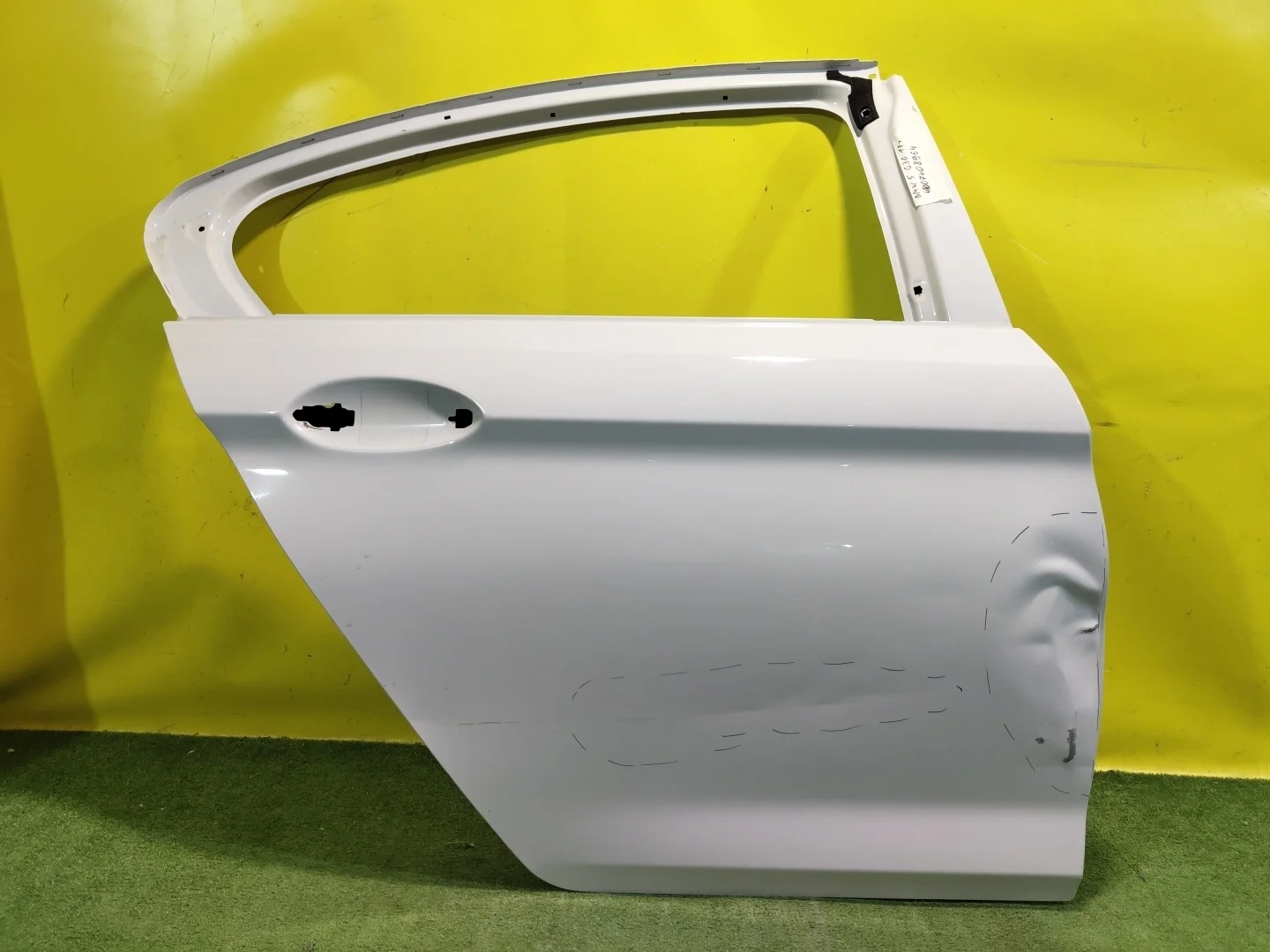 Дверь задняя правая  BMW 5 G30 2016 41007408964 27302