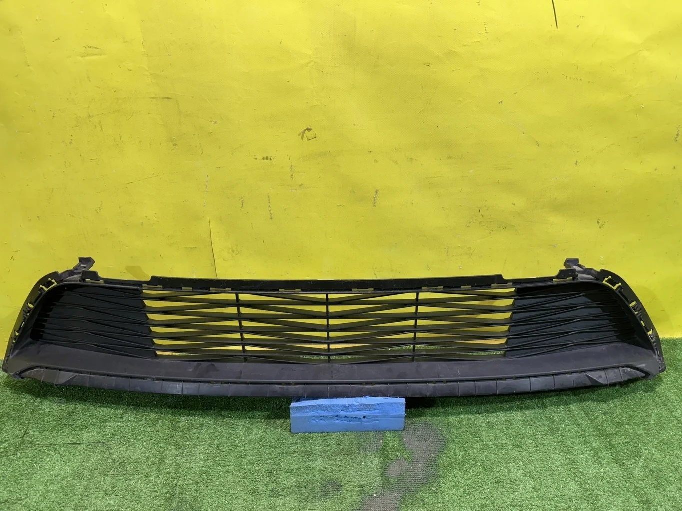 Решетка в бампер центральная  Kia Ceed 3 CD 2021 86560J7DA0 41762