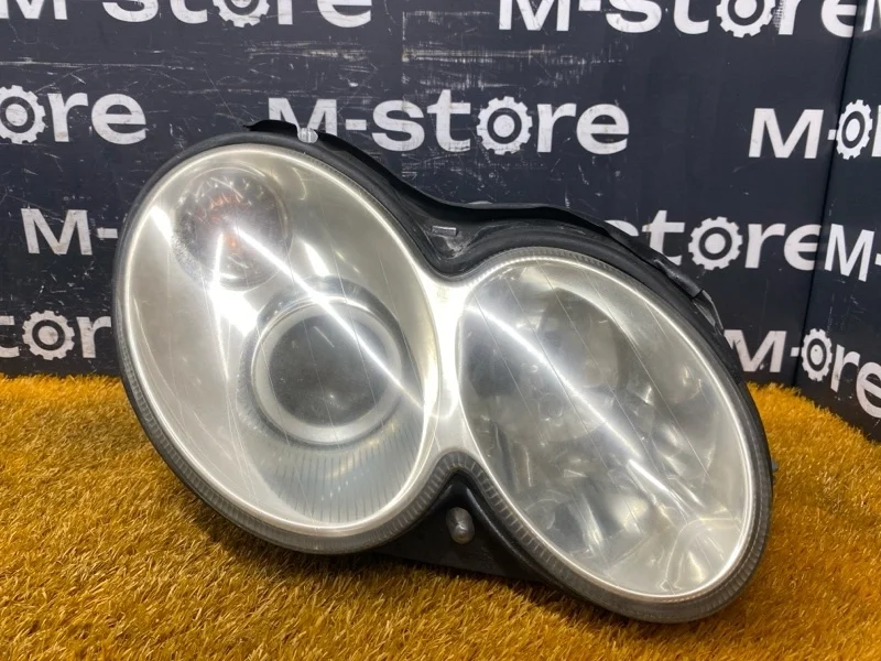 Фара Mercedes-Benz CLK-Class 2004 A2098204061 C209 112.955, правая