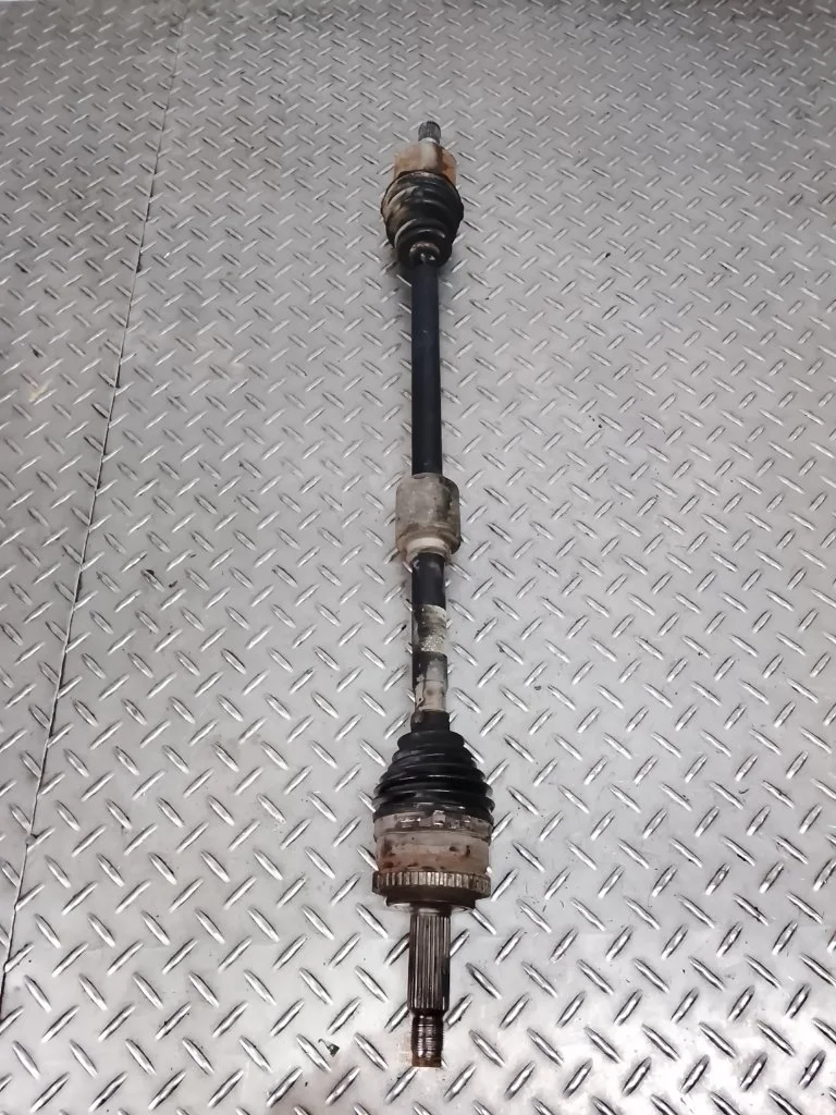 Привод Kia Ceed 2011 495001H011 1 G4FC, передний правый