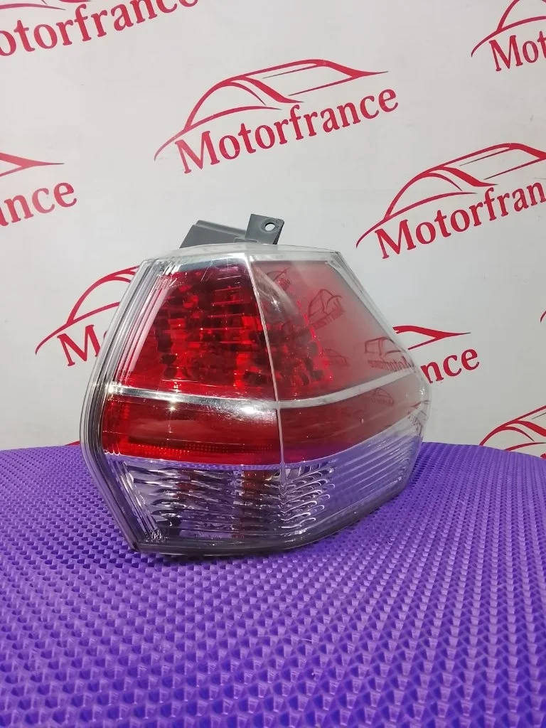 Фонарь задний Nissan X-trail 2015 265504CA0A T32, правый