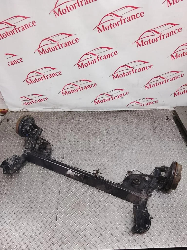 Балка задняя Renault Logan 2007 555019768R 1