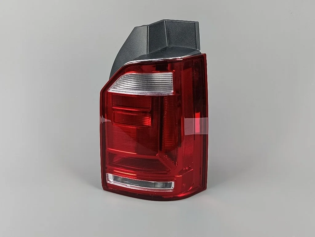 Фонарь Volkswagen Transporter T6