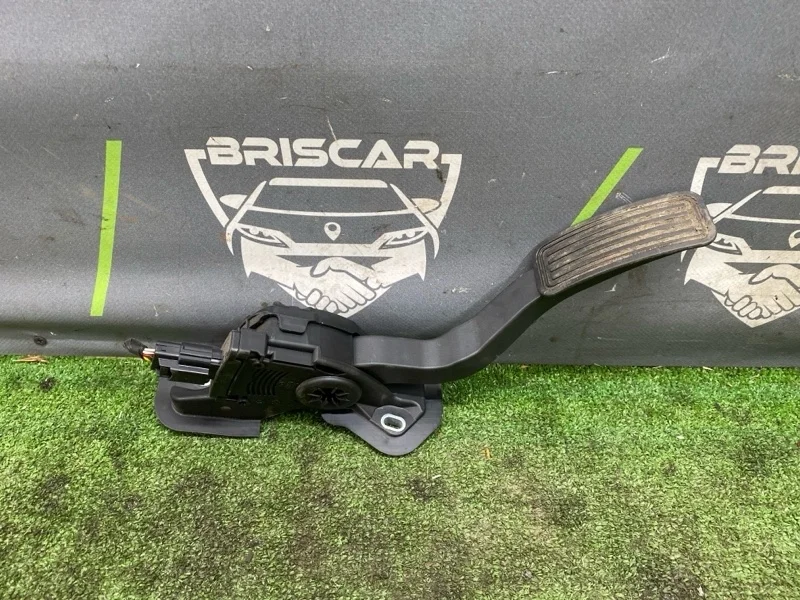 Педаль газа Mazda Mazda6 2010 GS8S41600 GH L8