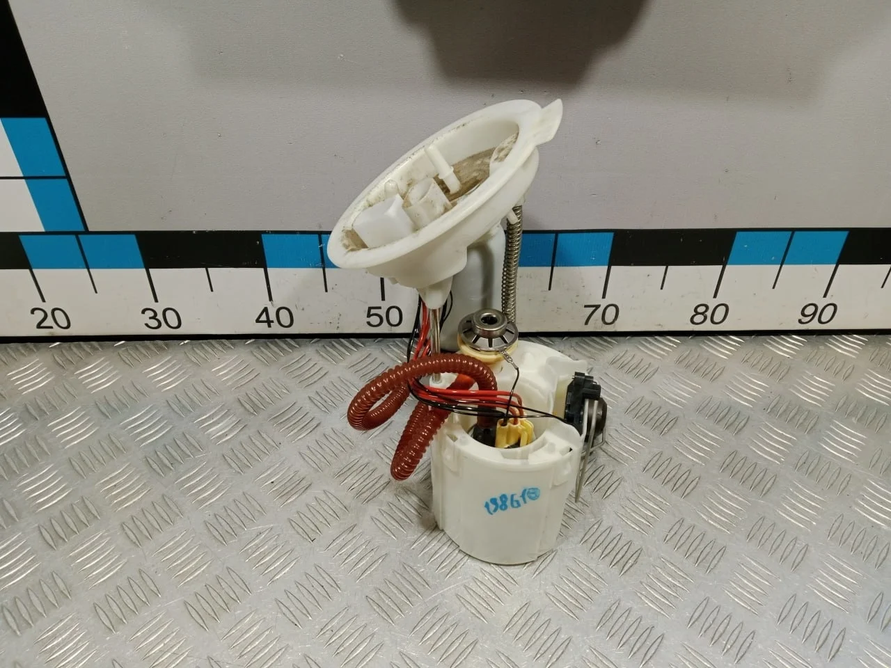 [Б/У] Насос топливный [Код: 00685243 ]