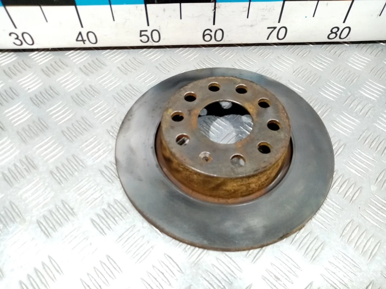 [Б/У] Диск тормозной задний - (Состояние: остаток 10 мм) [Код: 00683901 ]