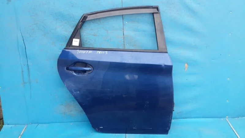 Дверь Toyota Prius 2009-2015