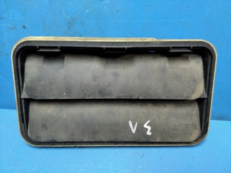 Решетка вентиляции салона Kia Sorento 2 2009-2012