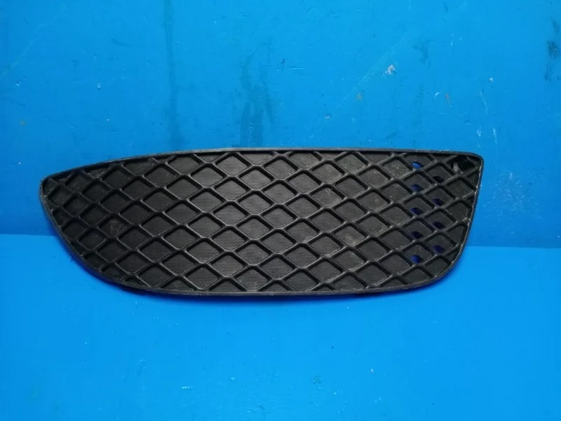 Заглушка бампера Mitsubishi Lancer 10 2007-2010