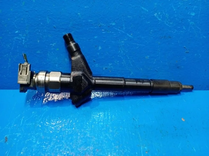 Форсунка топливная Nissan Navara, Pathfinder 2005-2014
