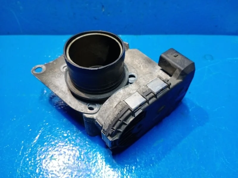 Дроссельная заслонка Nissan X-Trail T31 2007-2014