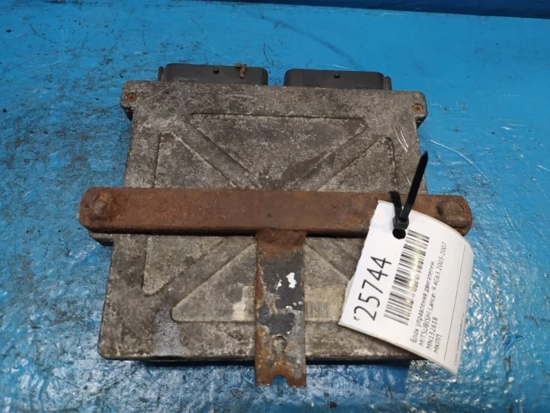 Блок управления двигателем Mitsubishi Lancer 9 2003-2007