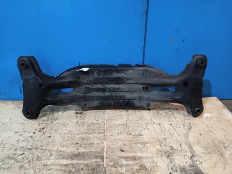 Подрамник Toyota Camry XV30 2000-2005