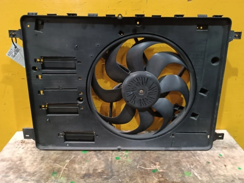 Диффузор вентилятора Volvo S60 2010-2013