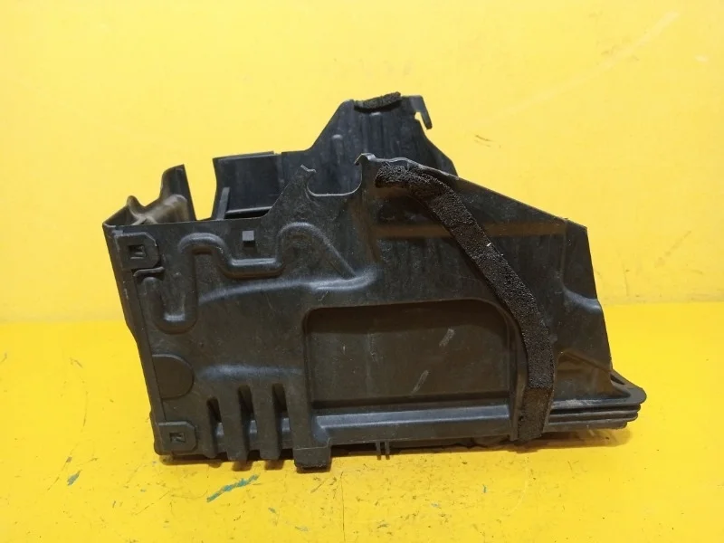 Площадка акб Volvo S60 2010-2013