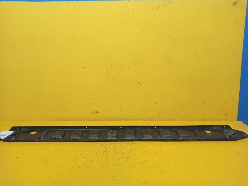 Кронштейн радиатора Volvo S60 2010-2013