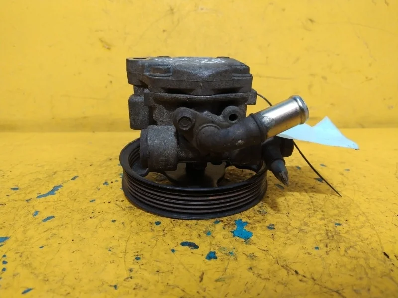 Насос гидроусилителя гур Mazda 3 2003-2009