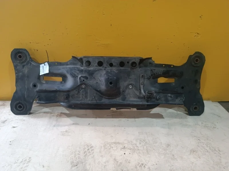 Подрамник Toyota Camry XV30 2000-2005